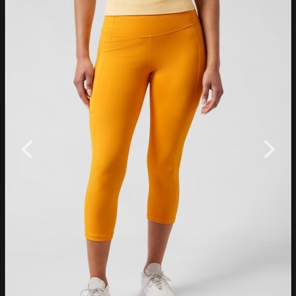 NWT Athleta Ultimate Stash Pocket II Capri Size XS - Picture 1 of 11